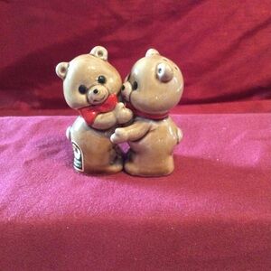 Hugging Bears Salt and Pepper Shakers